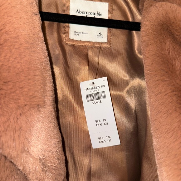 Abercrombie coat - Picture 2 of 4